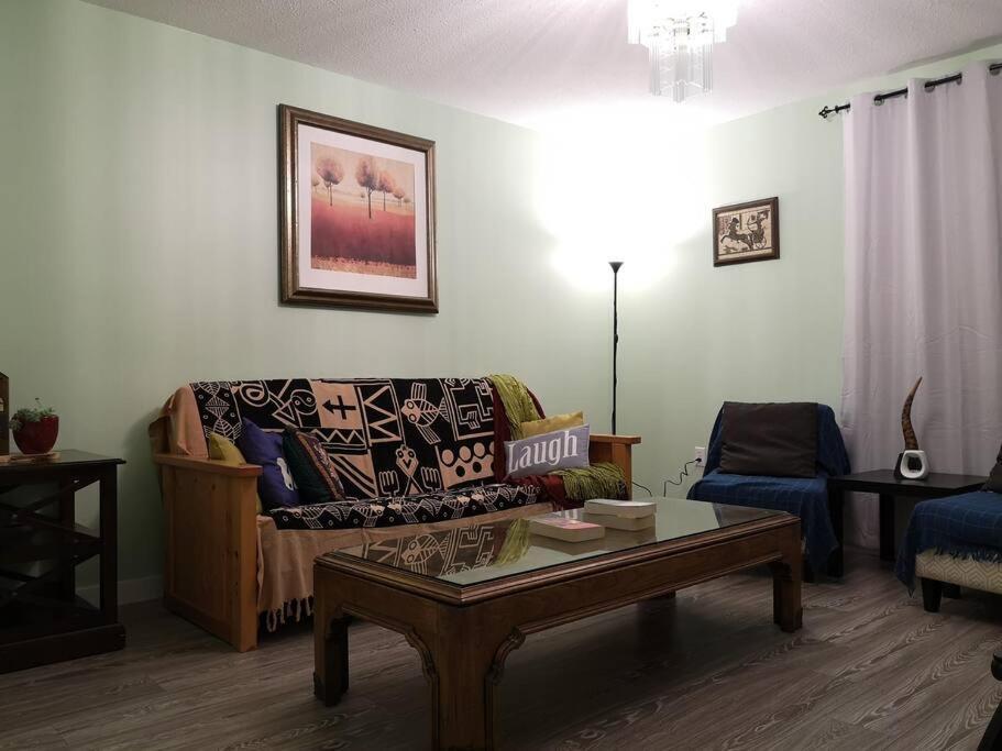 Countryroad Cozy 2Bedrooms Suite2 Nanaimo Ngoại thất bức ảnh